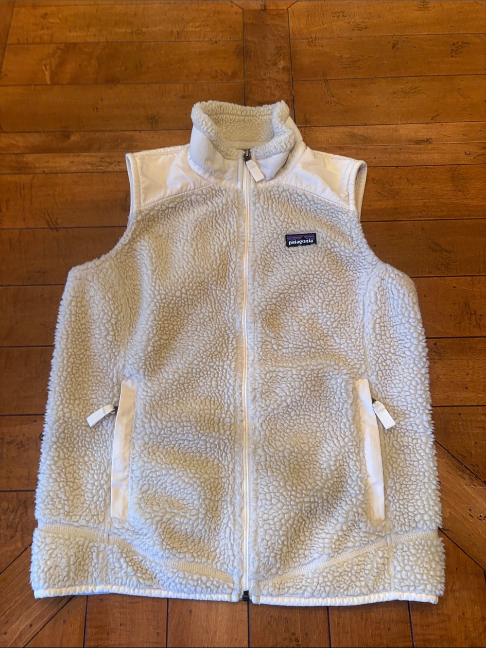 Patagonia Cream Sherpa Fleece Womenโs Vest